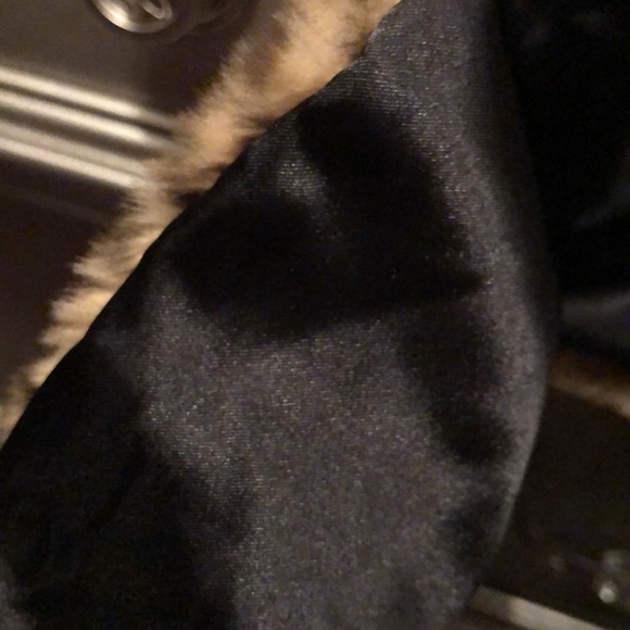 Leopard Faux Fur Shrug Wrap Scarf - Picture 4 of 8